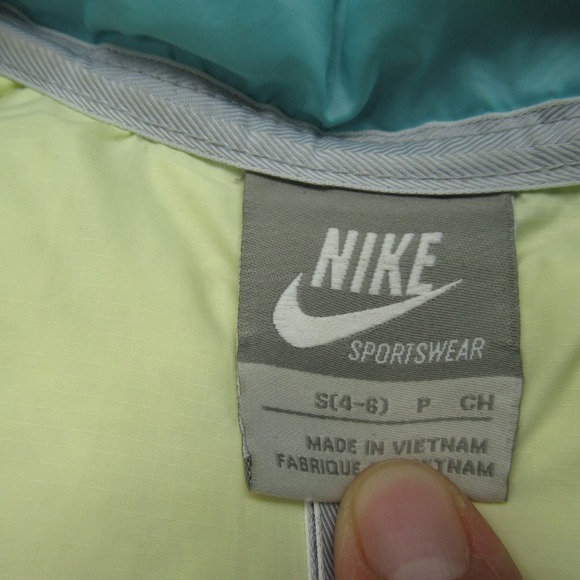 Nike Sportswear Down Jacket Womens Small Aqua Pockets Full Zip Winter Puffer VTG - Picture 4 of 16